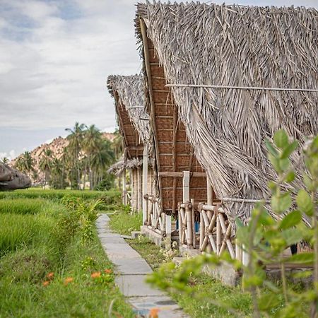 Om Home Hampi Exterior foto
