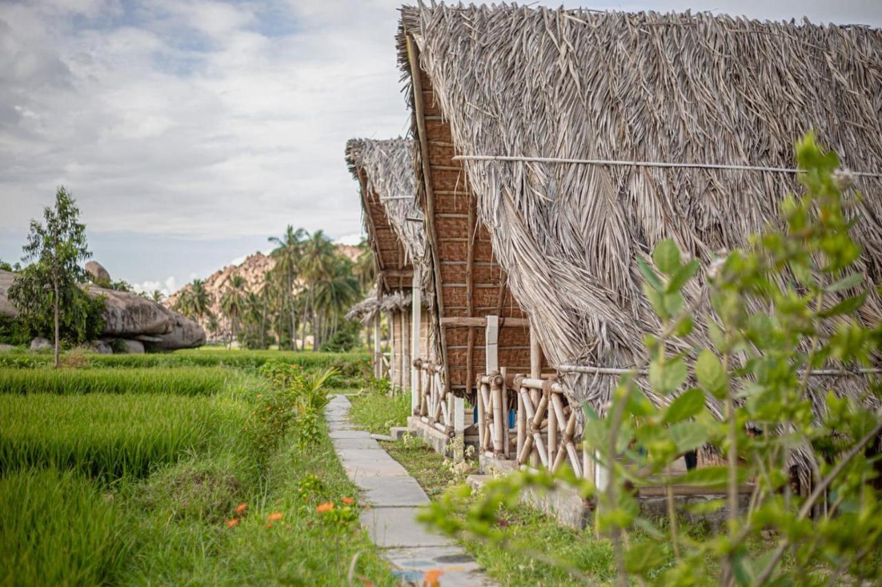 Om Home Hampi Exterior foto